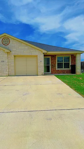 1209 Vanguard Ln #B Photo 1