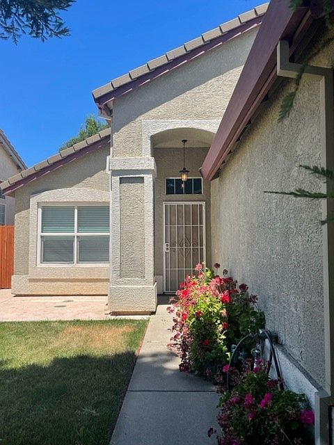 1st image of 8851 Silverberry Ave