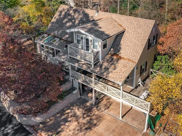 325 Scott Swamp Road, Farmington, CT 06032