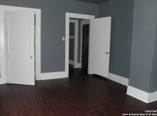 270 Post Ave APT 4, San Antonio, TX 78215