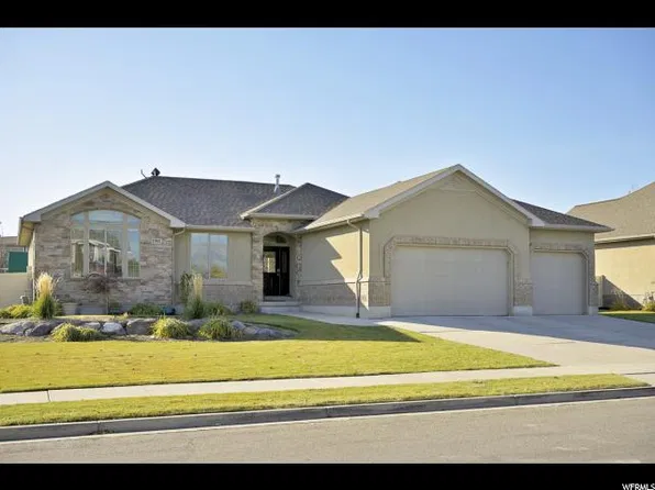 11902 S Swensen Farm Dr, Riverton, UT 84096