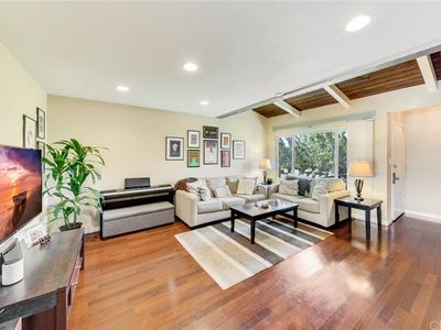 13722 Red Hill Ave APT 18, Tustin, CA, 92780