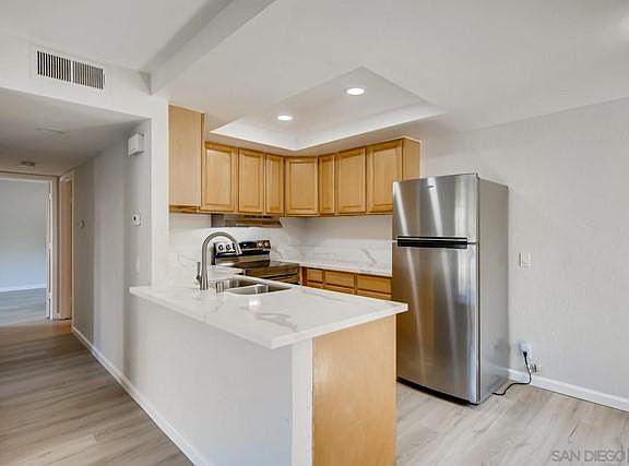 4th image of 8803 Gilman Dr Unit E