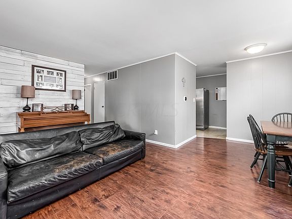 4th image of 4415 Winterringer St