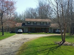 6698-6700 Peck Rd, Ravenna, OH 44266
