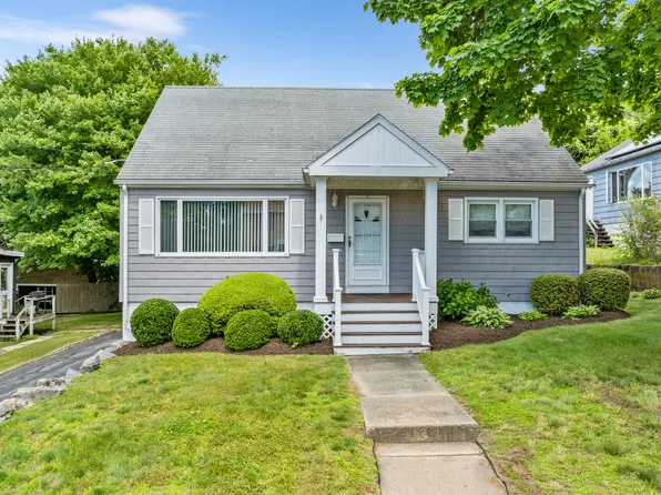 19 Margaret Street, New London, CT 06320