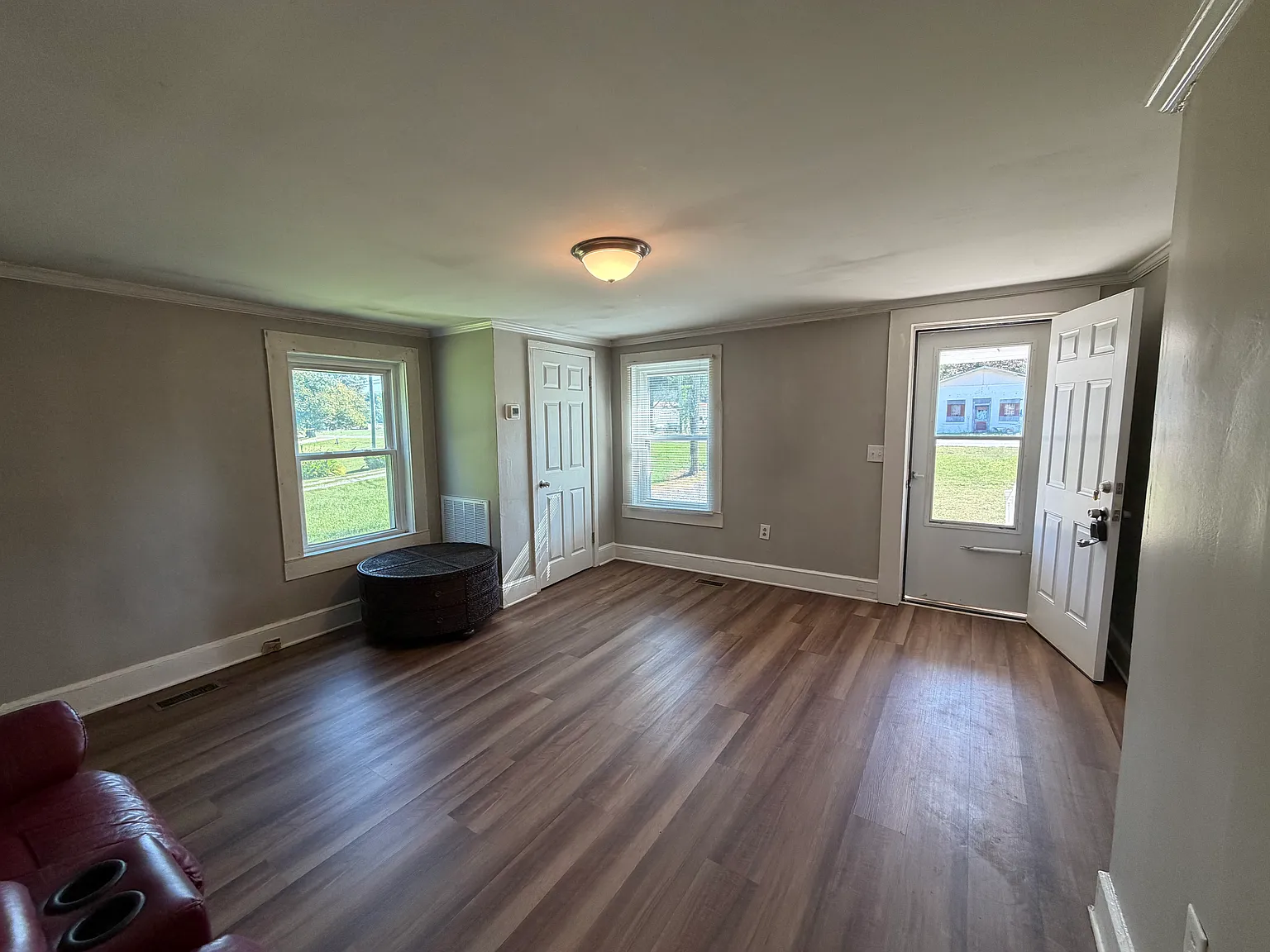 1 bed, 700 sqft, $850 — Photo 3