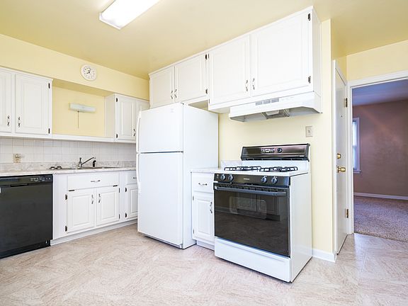 4th image of 4031 Arcadia Blvd