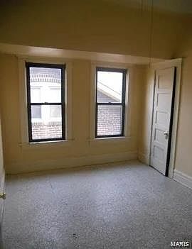5th image of 4534 Margaretta Ave
