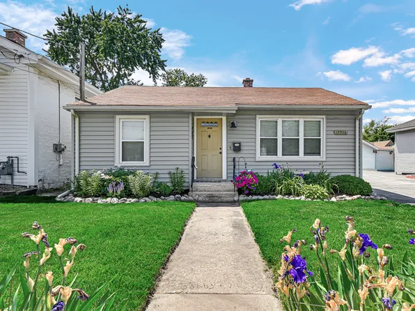 17936 Hickory St, Lansing, IL 60438