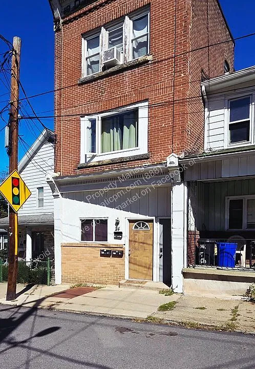 24 E Columbus Ave #3