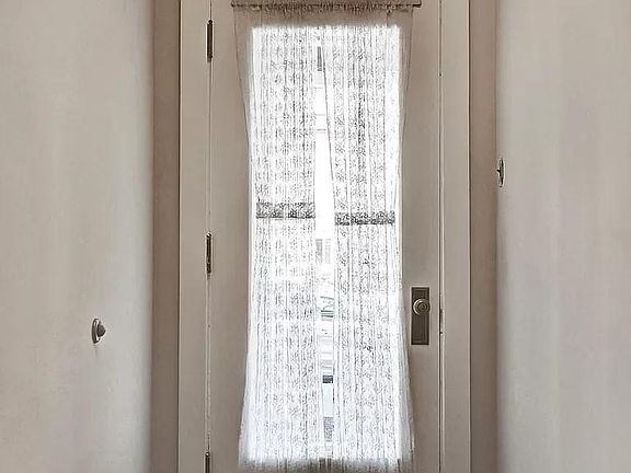 Entry way