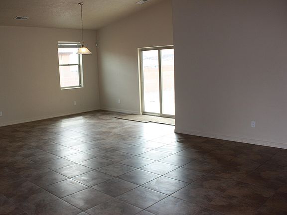 4th image of 1810 Camino Rustica SW