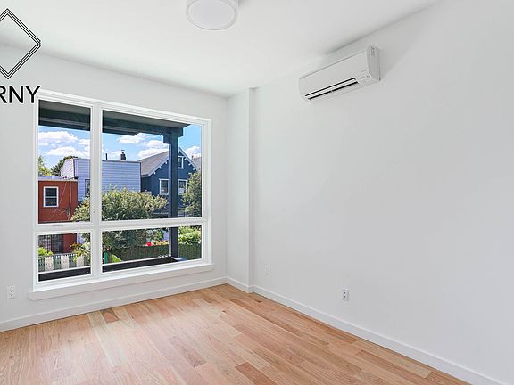 3rd image of 350 Rutland Rd #2A