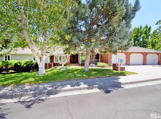 2215 Longwood Dr, Reno, NV 89509