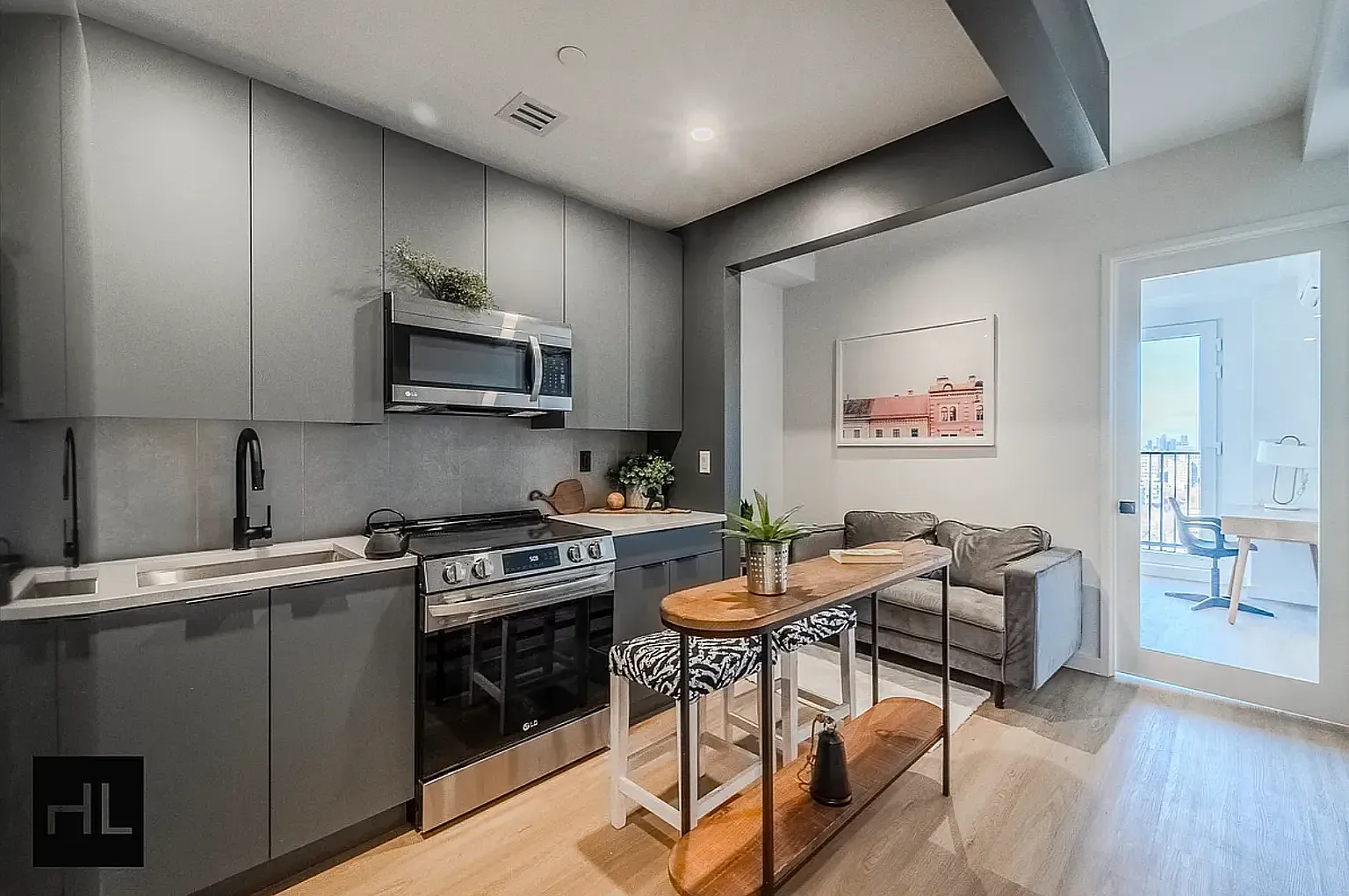 931 Carroll Street — Photo 1