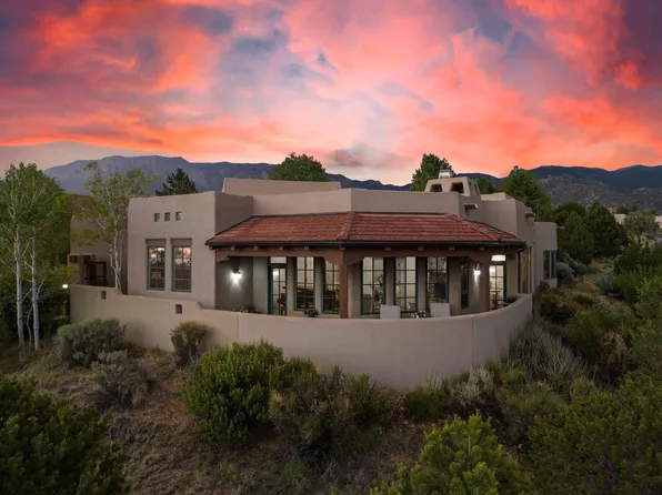 6100 Copper Rose St NE, Albuquerque, NM 87111