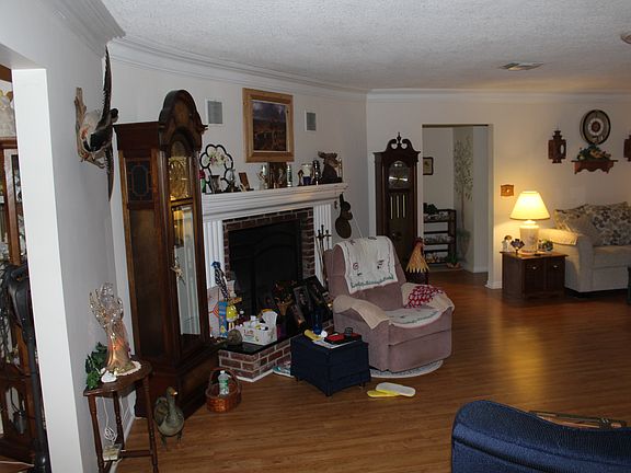 Formal Living Room 