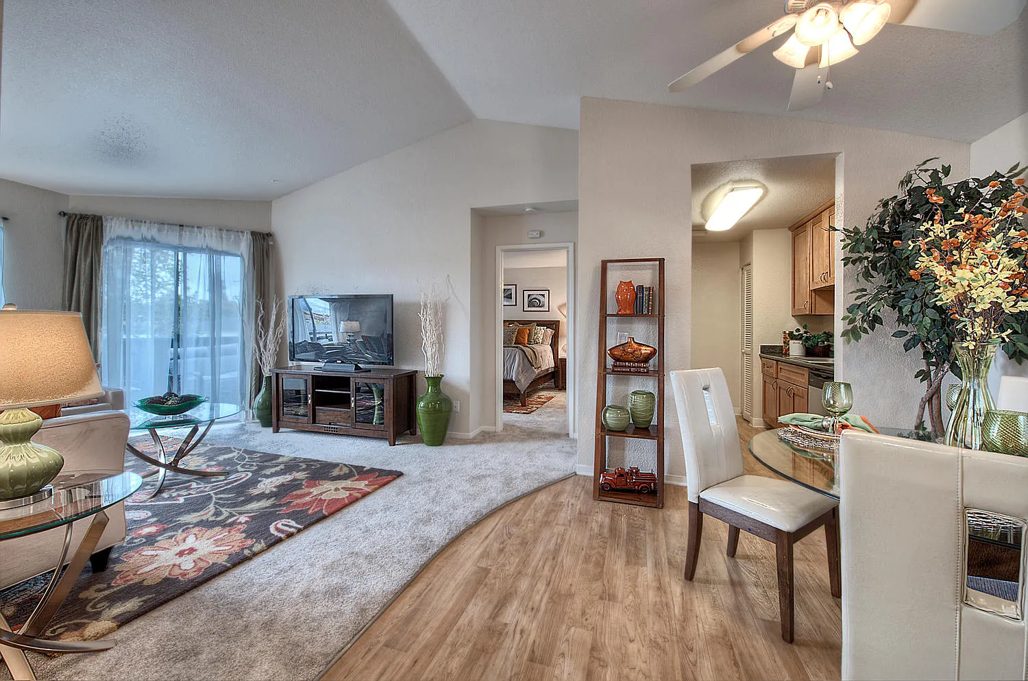 Regency Square Apartments — Photo 2