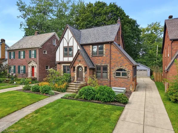 2644 Eaton Rd, University Heights, OH 44118