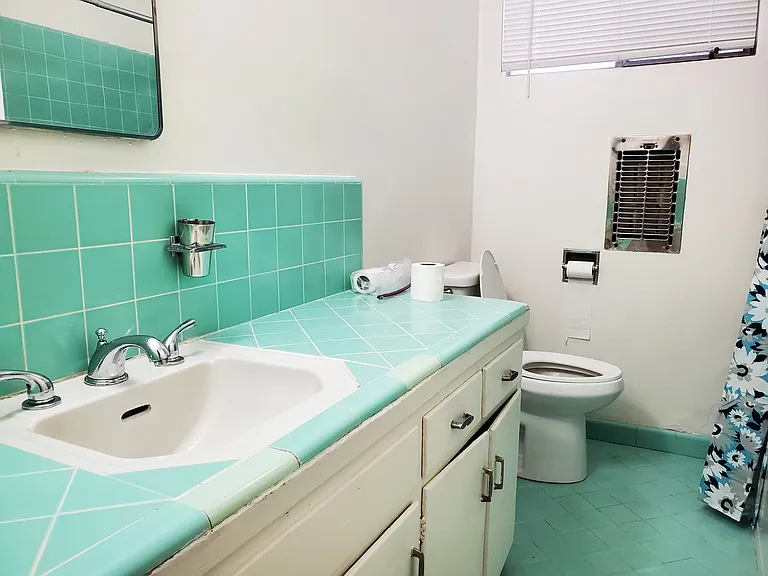 924 N Sierra Bonita Ave #1 — Photo 8