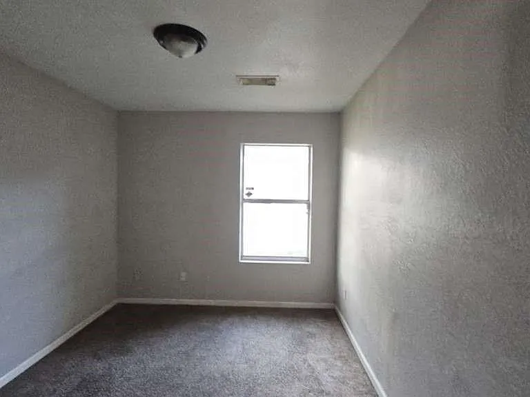 11919 Greenmesa Dr — Photo 5