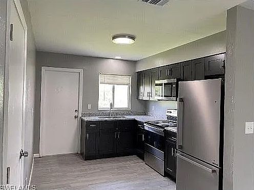 1st image of 132 Gordon Ave S #132