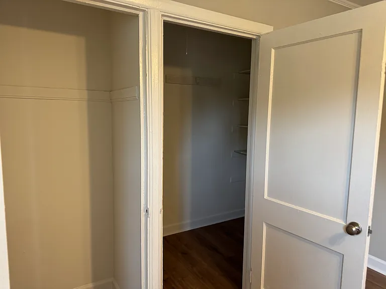 335 Hill Ave NW #B — Photo 16