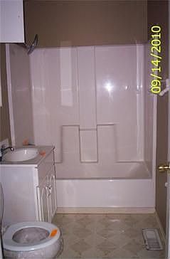 5th image of 6808 S Junett St