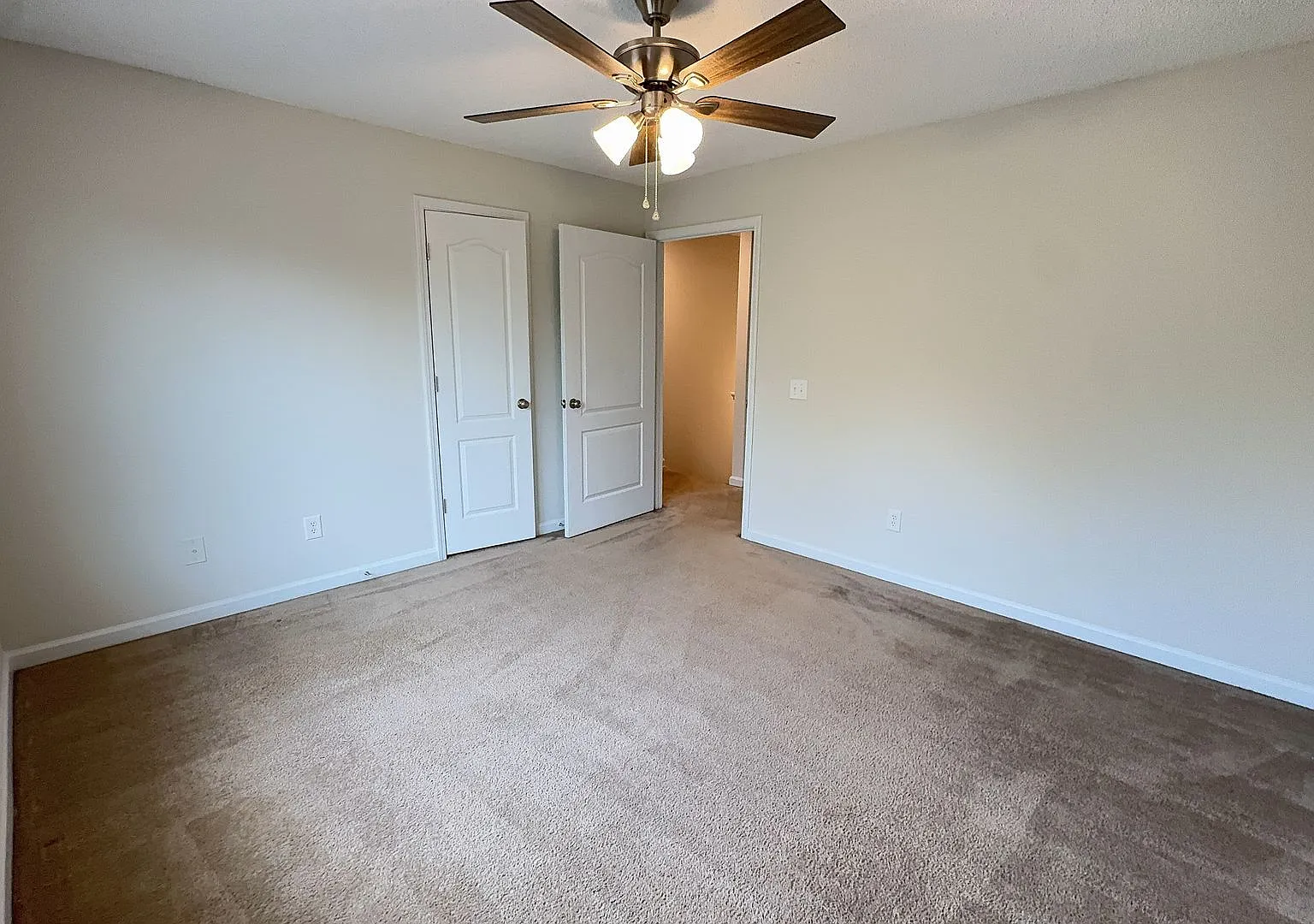 Bridgewater Home! Available December 8 2026! — Photo 4