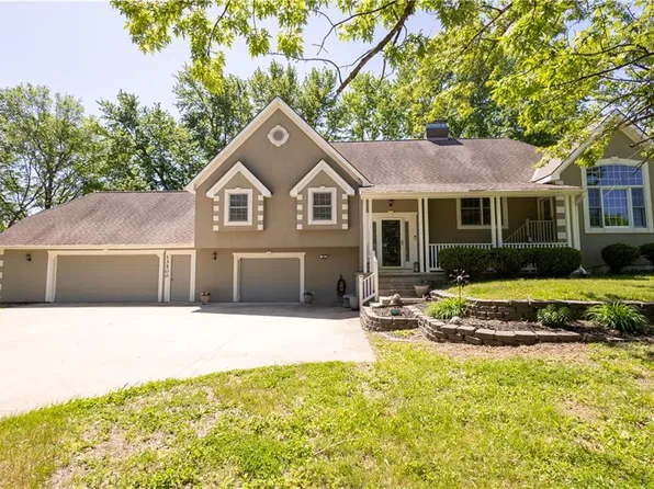 13500 Brookwood Way, Saint Joseph, MO 64505