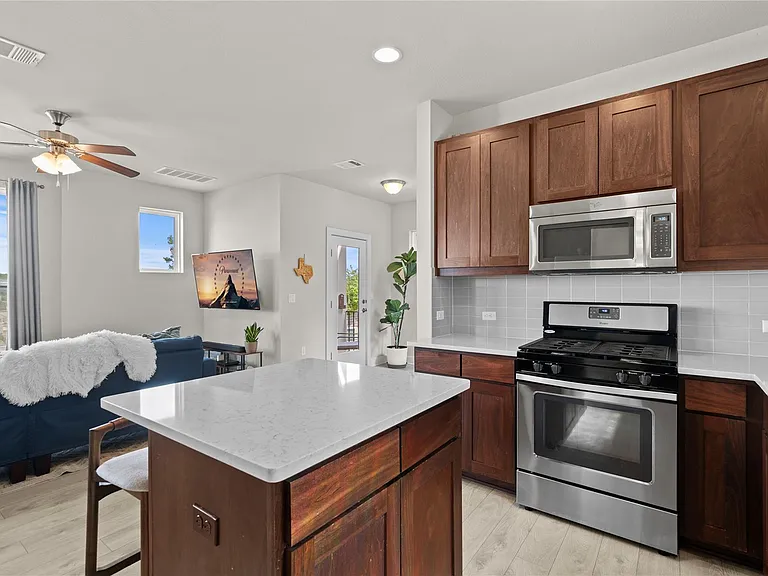 2900 Pither Ln #295C — Photo 11