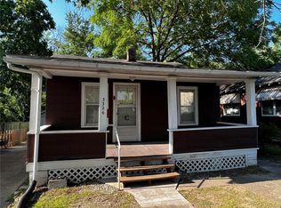 3326 Oakland Ave, Alton, IL 62002