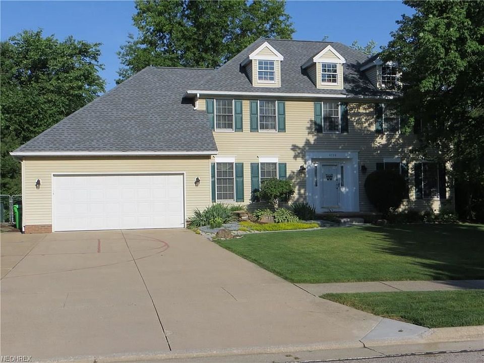1st image of 4738 Emerald Woods Dr