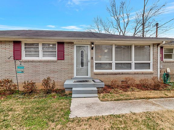 3rd image of 304 Belaire Dr