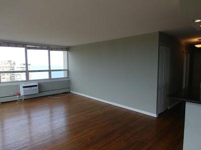 6171 N Sheridan Rd APT 2601, Chicago, IL, 60660