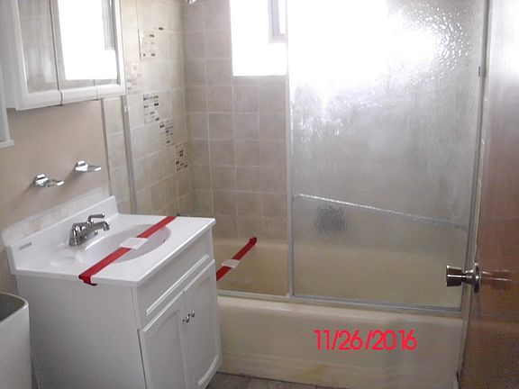5th image of 10400 S Oglesby Ave