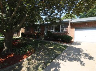 1411 10th St, Coralville, IA 52241