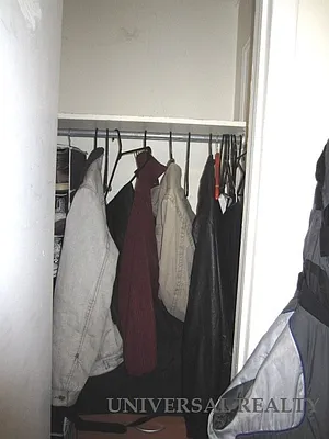 Rented by Universal Realty Group | media 34