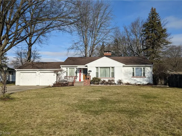 454 Yvonne Dr, Youngstown, OH 44505