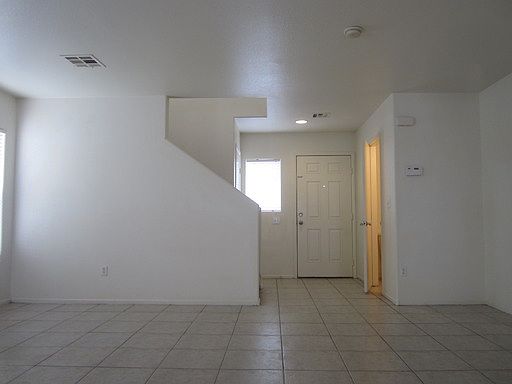 5th image of 8084 Dutch Villas St