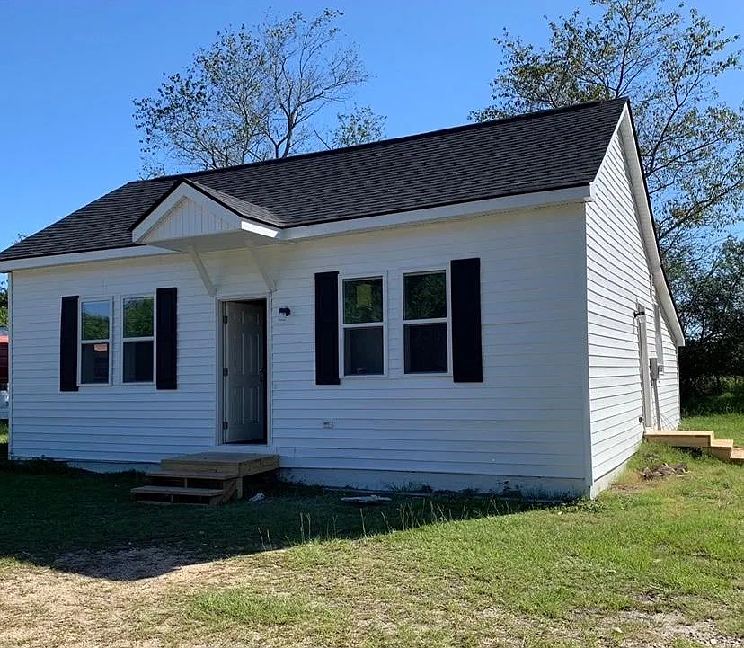 2341 Ruby Rd — Photo 2