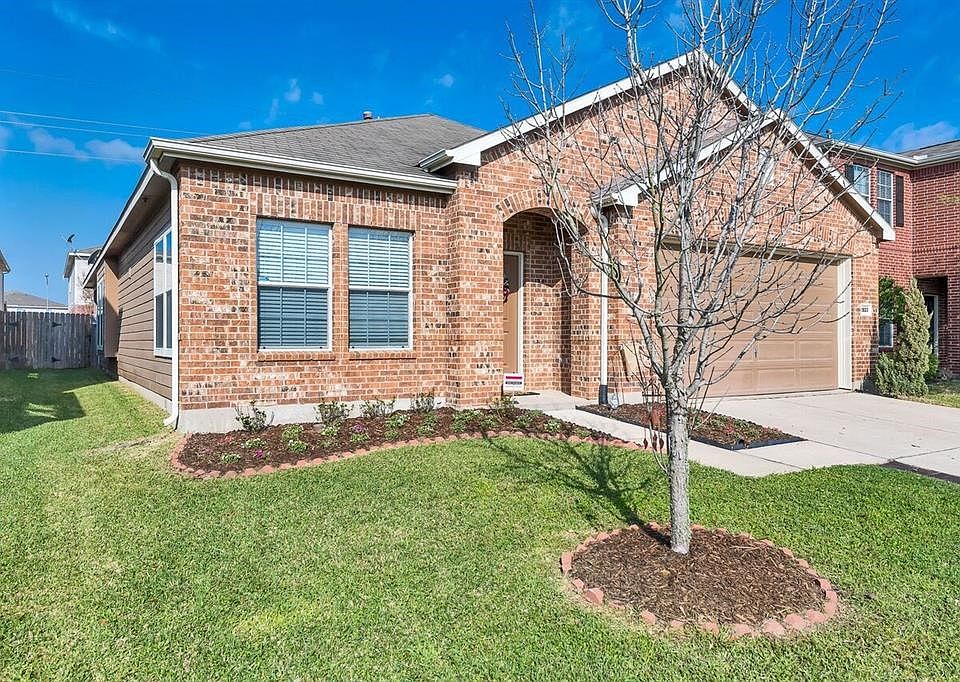 The all brick front gives the home beautiful curb appeal!
