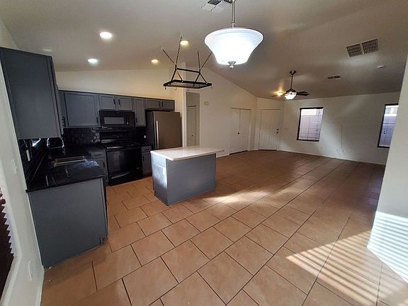 3rd image of 41574 W Warren Ln