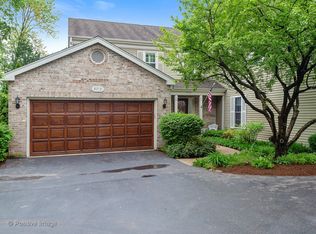 5715 Foxgate Ln, Hinsdale, IL 60521