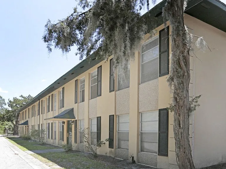 Park Place Apartments — Photo 7