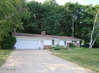 9321 Old State Rd, Stanwood, MI 49346