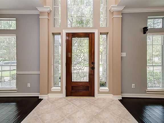 4th image of 23707 Thornsby Ct