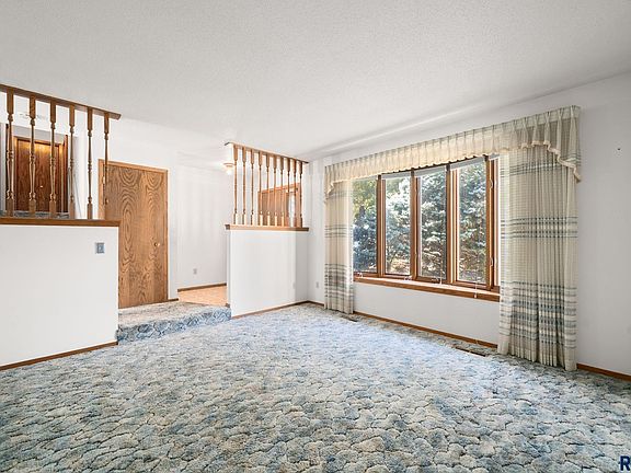 3rd image of 2104 S Devon Dr