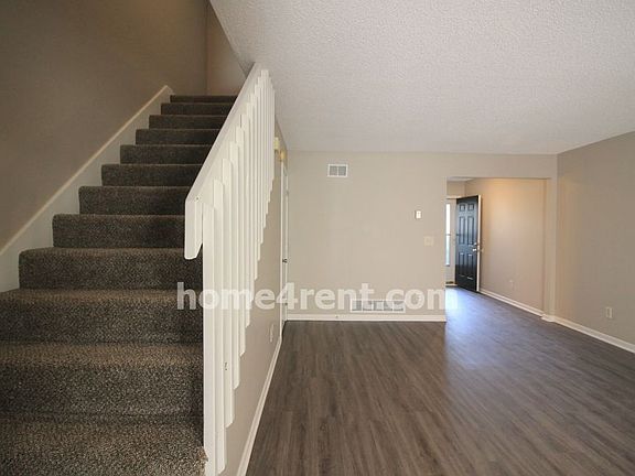 4th image of 5621 NW 66th Ter